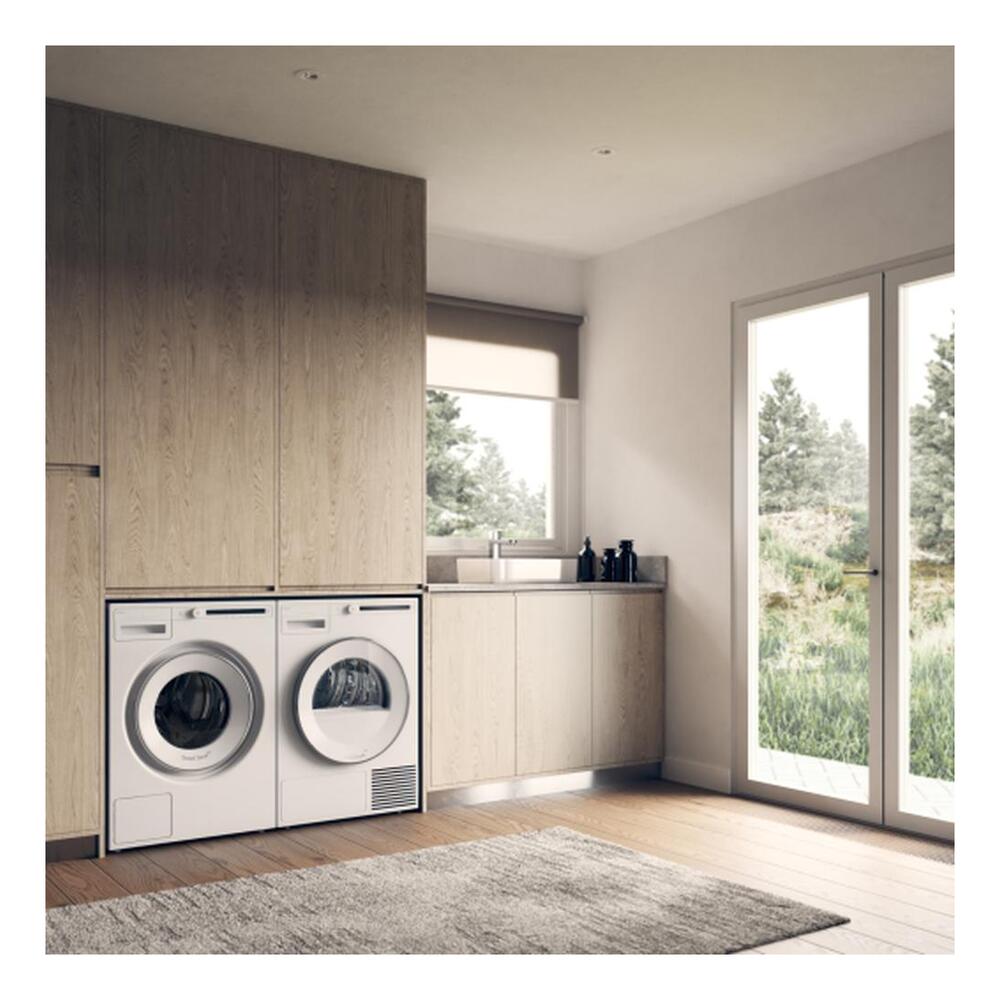 T208CW-Lifestyle