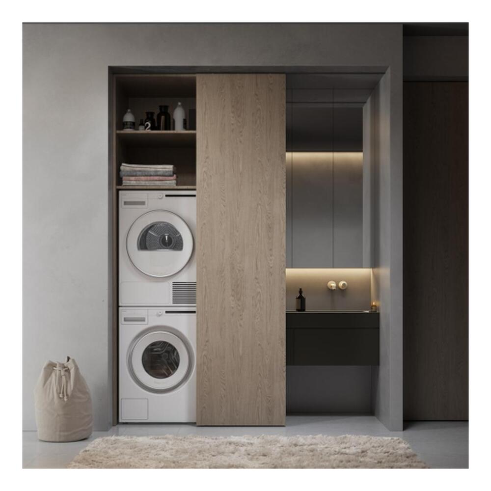T208CW-Lifestyle