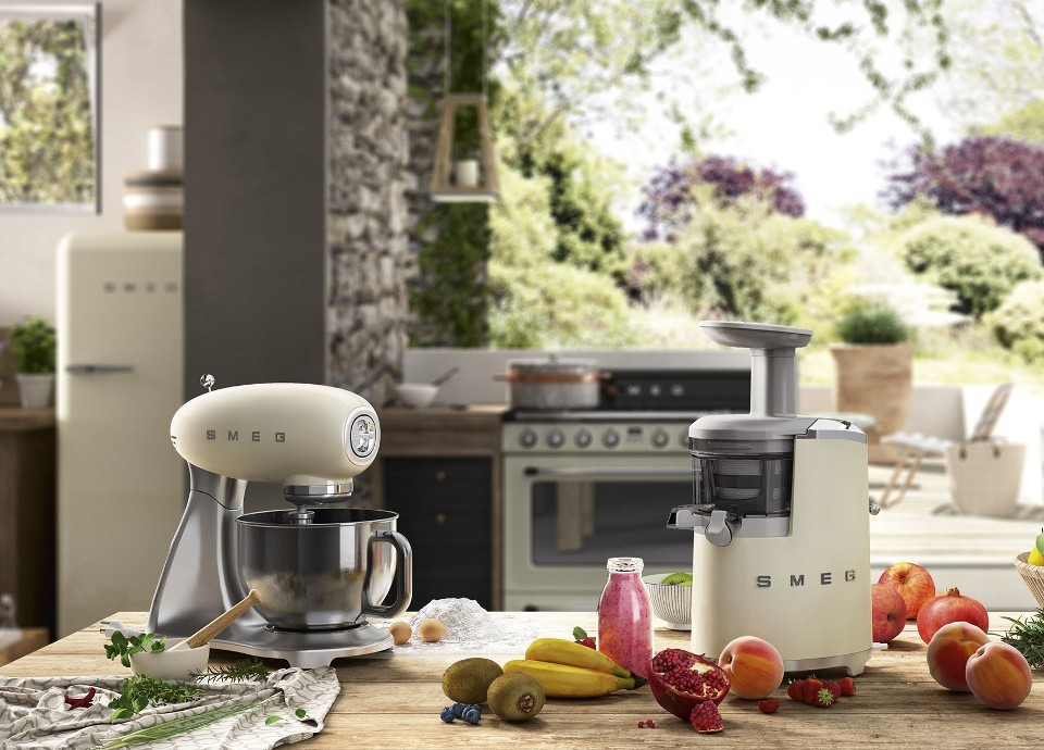 The Smeg Retro Trend: A Timeless Fusion of Nostalgia and Modern Design 2 7j37qv88