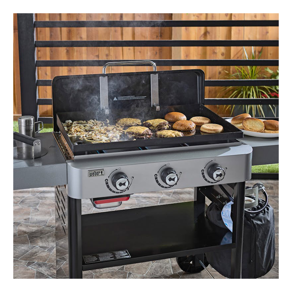 Weber-1501005-in use