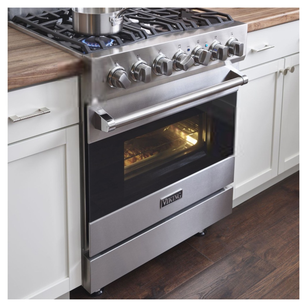 Viking-RVDR33025BDG-Shown with closed door